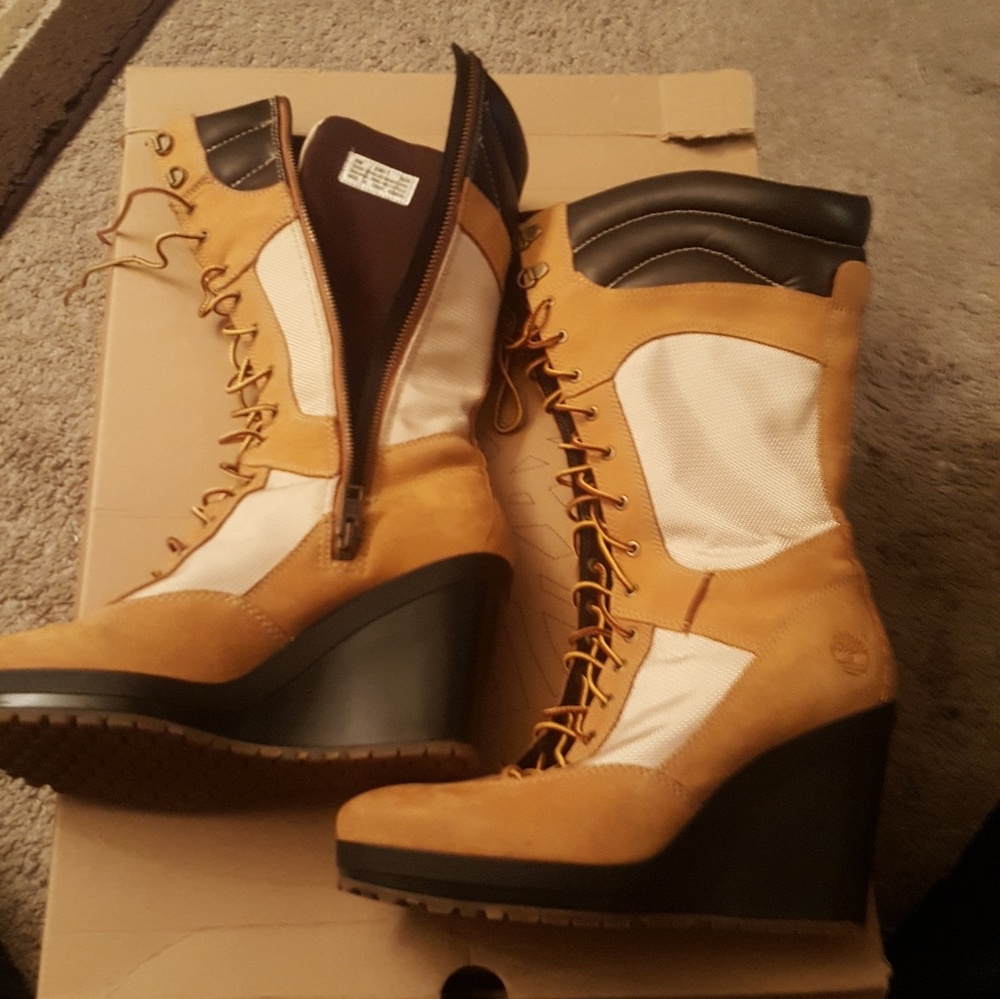 Women Timberland boots